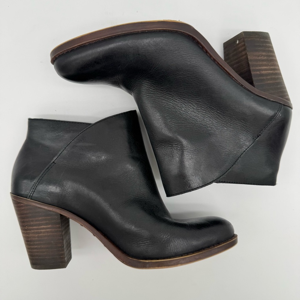 Lucky Brand Black Leather Heel Ankle Bootie Size 8 - Picture 7 of 12